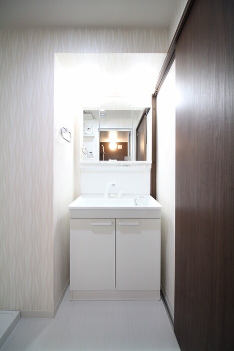 物件内観写真12　(洗面)