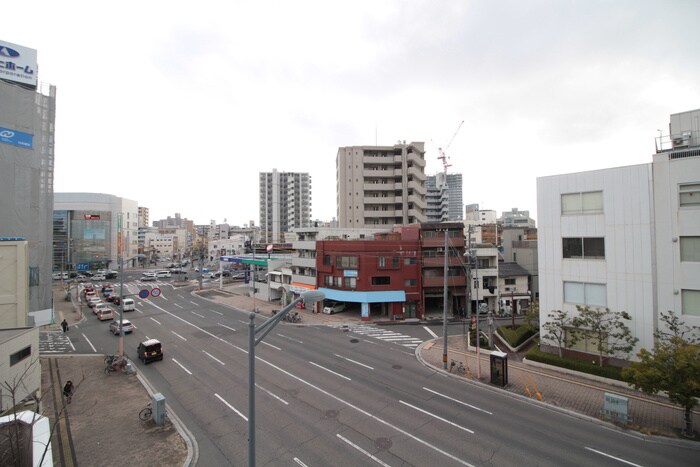 物件内観写真15　(室内からの展望)