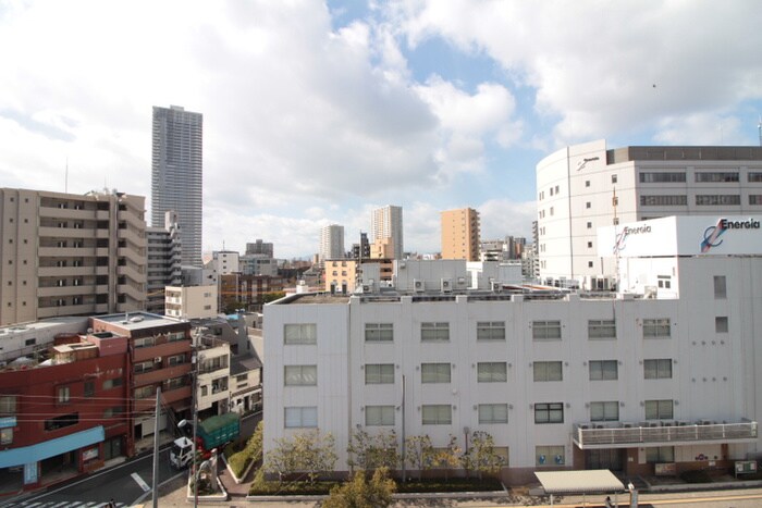 物件内観写真16　(室内からの展望)