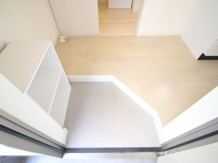 物件内観写真22　(玄関)