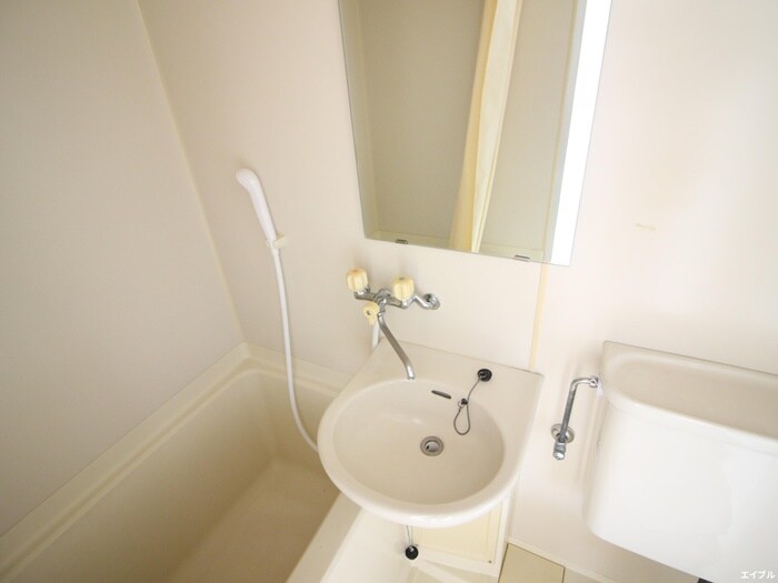 物件内観写真10　(洗面)