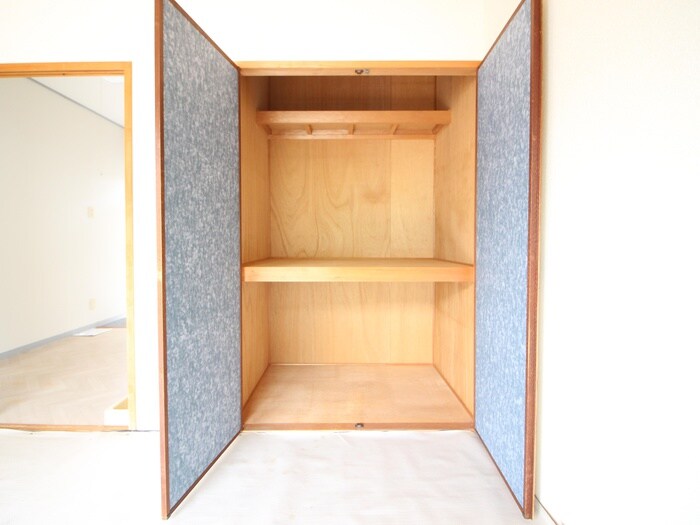 物件内観写真13　(収納)