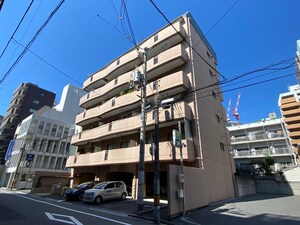 八幡ビル外観写真