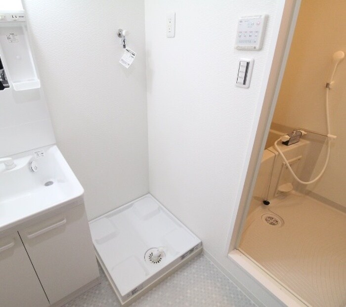 物件内観写真21　(洗濯機置場)