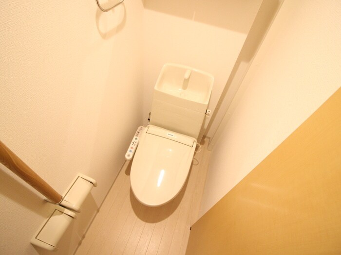 物件内観写真10　(トイレ)