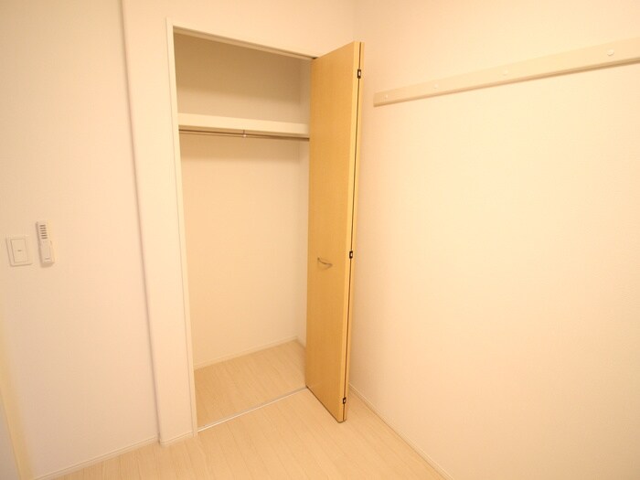 物件内観写真13　(収納)
