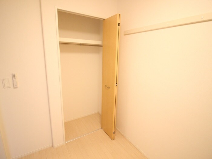物件内観写真15　(収納)