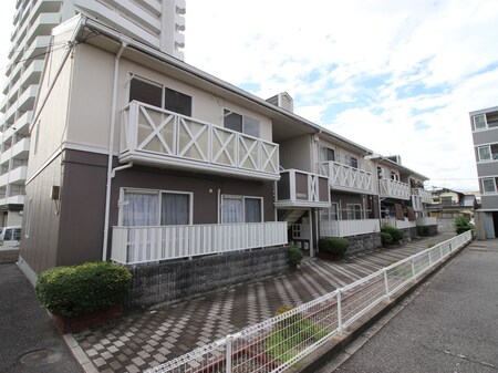 クレセンド楽々園Ａ・Ｂ外観写真