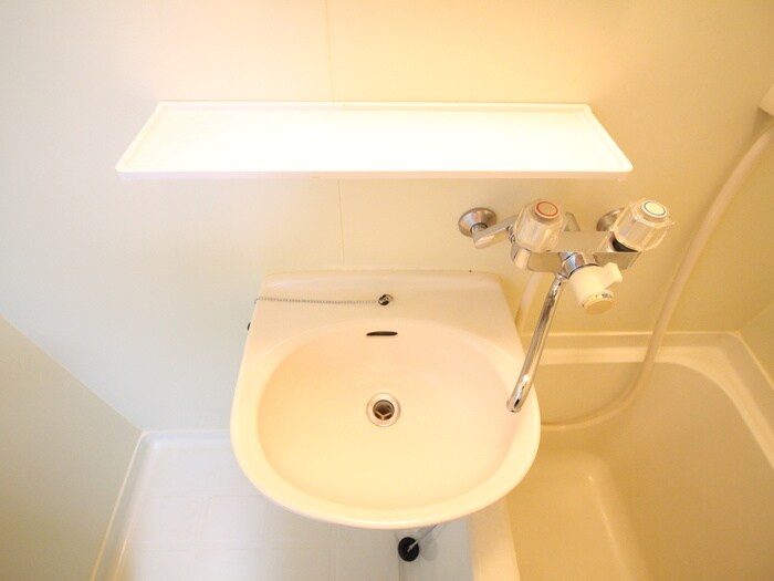 物件内観写真11　(洗面)