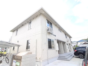 ピース・フルⅡ外観写真