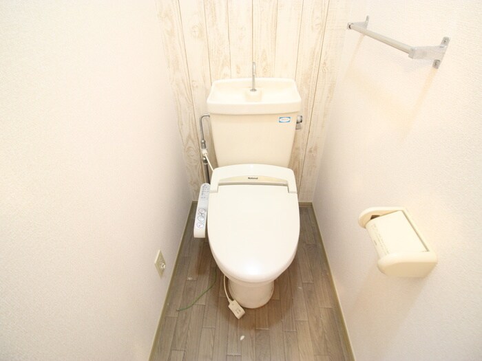 物件内観写真14　(トイレ)