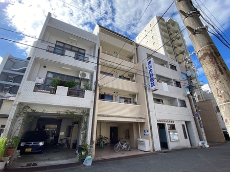 土井ビル外観写真