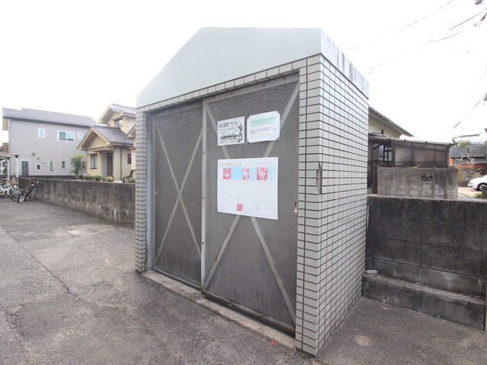 物件外観写真4　(建物設備)