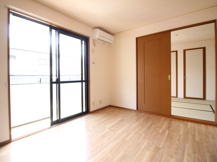 物件内観写真7　(居室)