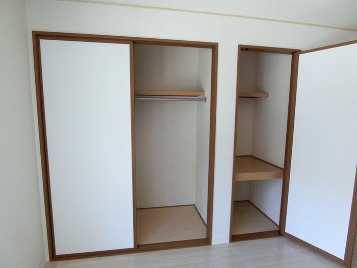 物件内観写真16　(収納)
