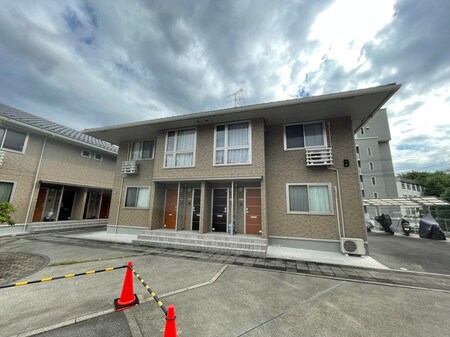 ＣＯＺＹ　ＣＯＵＲＴ　Ｂ外観写真