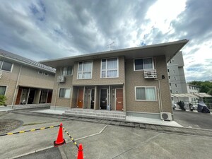 ＣＯＺＹ　ＣＯＵＲＴ　Ｂ外観写真