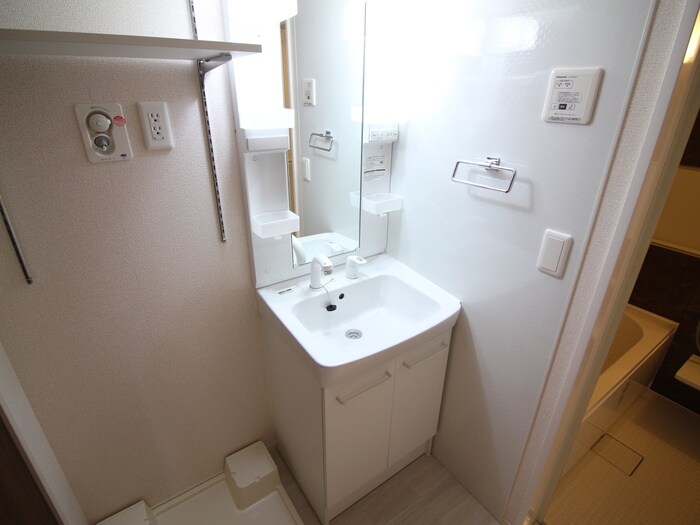 物件内観写真10　(洗面)