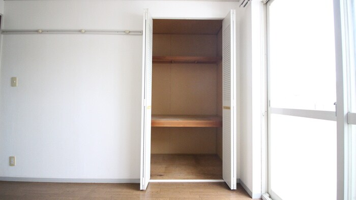 物件内観写真16　(収納)