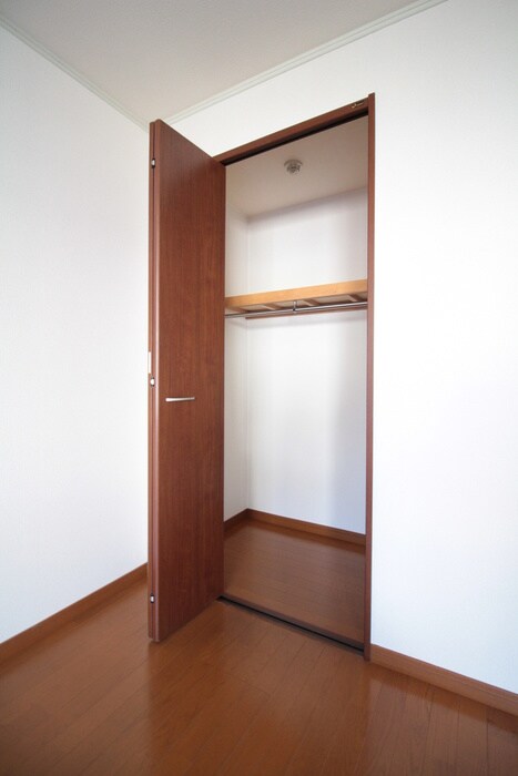 物件内観写真13　(収納)