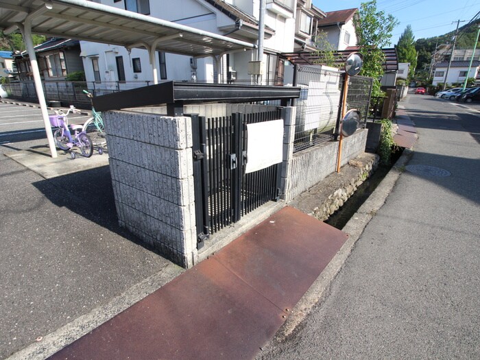 物件外観写真4　(建物設備)