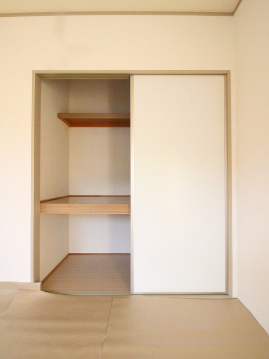 物件内観写真21　(収納)