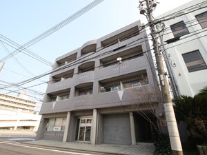エクセルタナカ外観写真