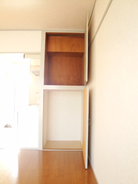 物件内観写真7　(収納)