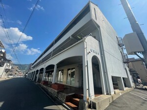 鶴江ビル外観写真