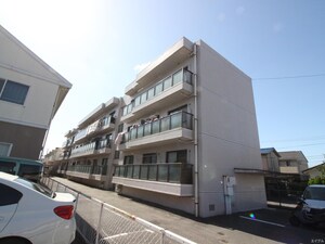 森本第３ビル外観写真