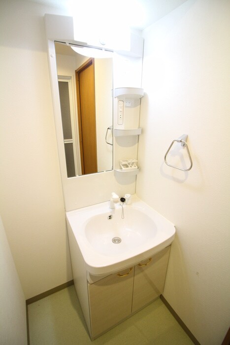 物件内観写真11　(洗面)