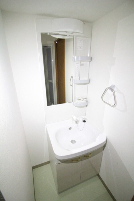 物件内観写真11　(洗面)