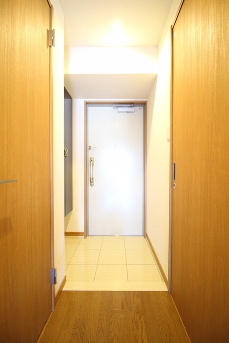 物件内観写真14　(玄関)