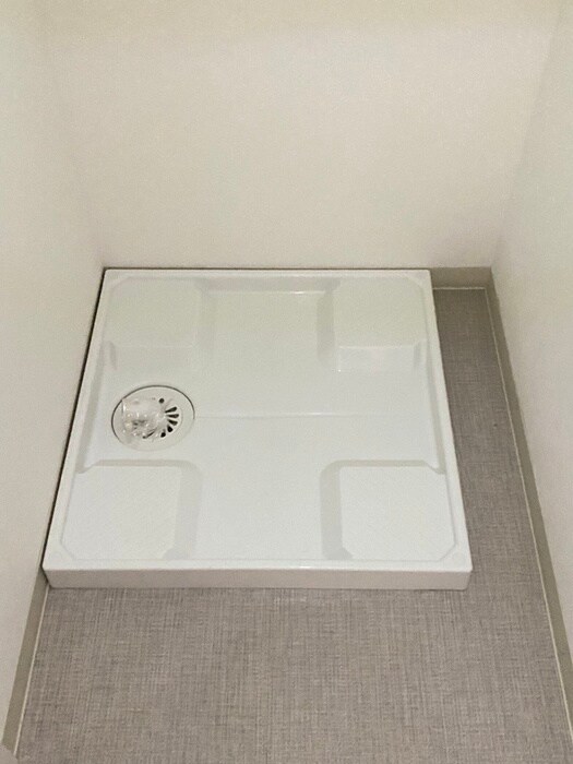 物件内観写真14　(洗濯機置場)