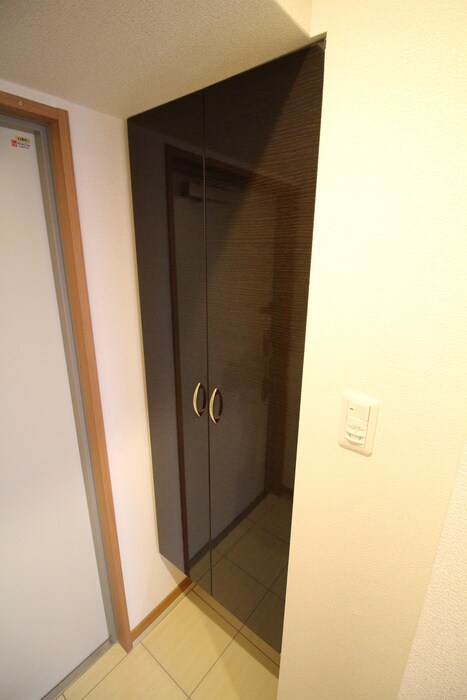 物件内観写真15　(靴箱)
