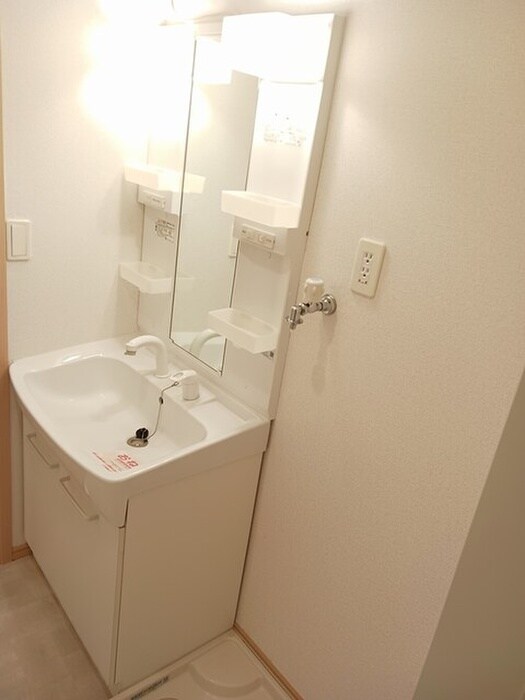 物件内観写真11　(洗面)