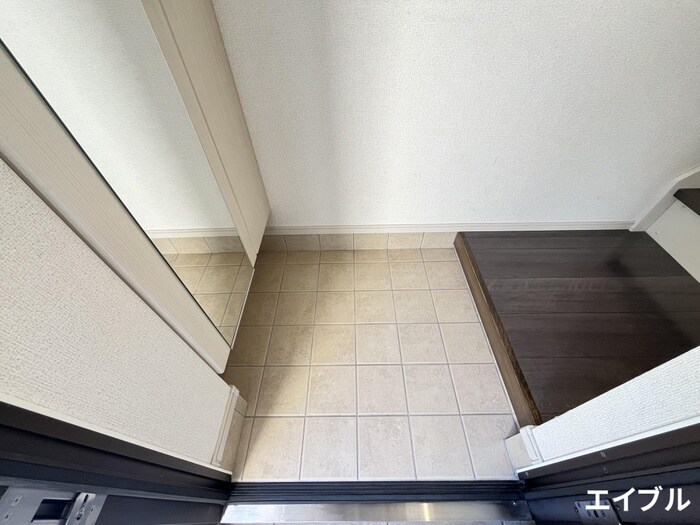 物件内観写真15　(玄関)