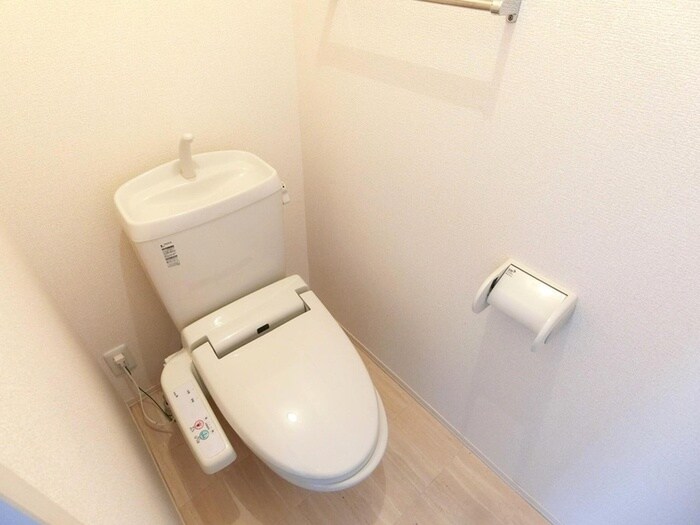 物件内観写真11　(トイレ)