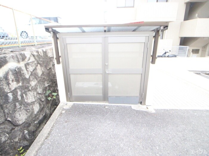 物件外観写真5　(建物設備)