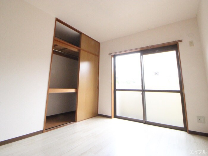 物件内観写真11　(居室)