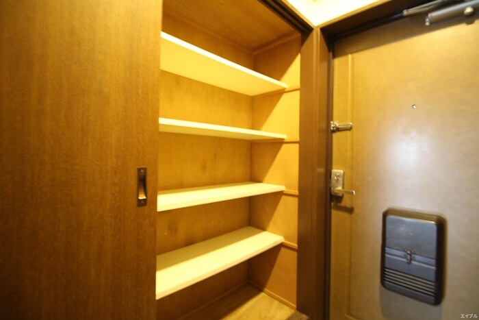 物件内観写真12　(靴箱)