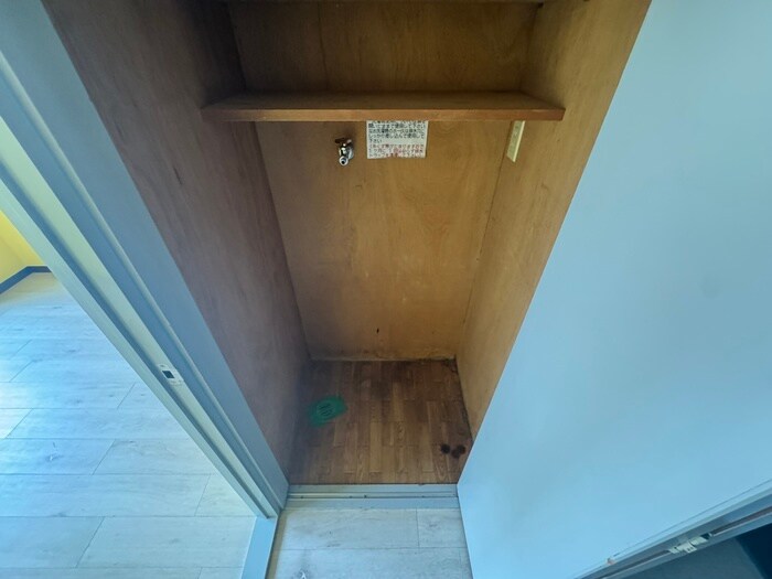 物件内観写真22　(洗濯機置場)