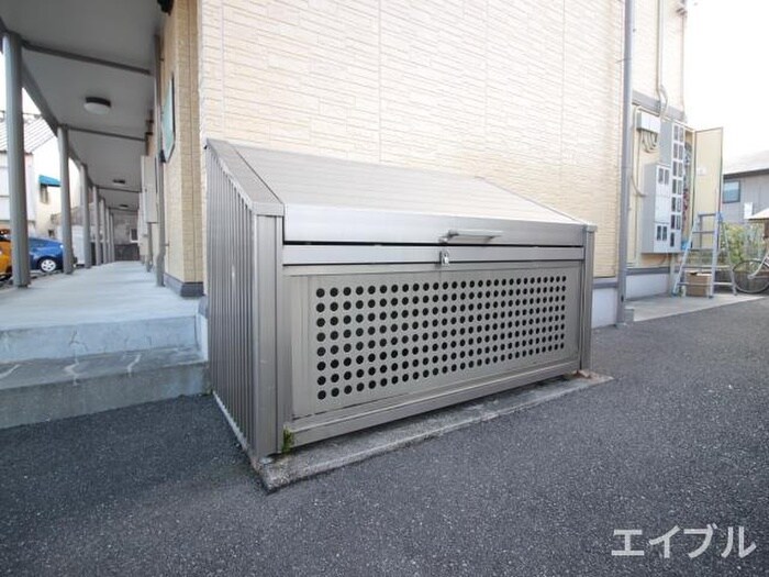 物件外観写真4　(建物設備)