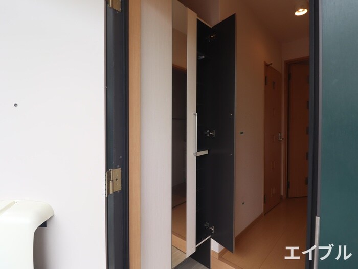 物件内観写真16　(靴箱)