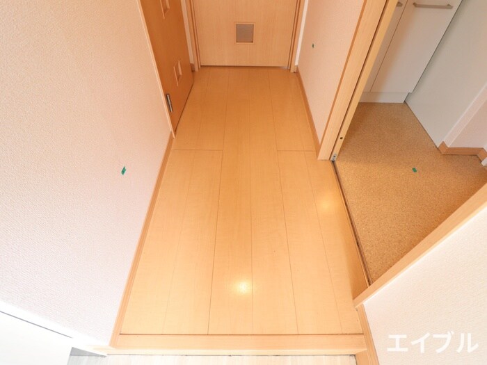 物件内観写真17　(廊下)