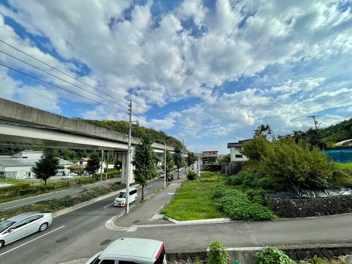 物件内観写真22　(室内からの展望)