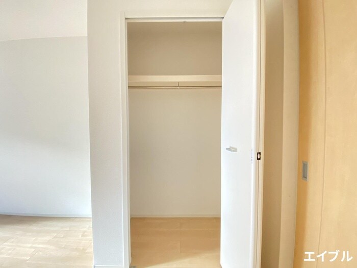 物件内観写真12　(収納)