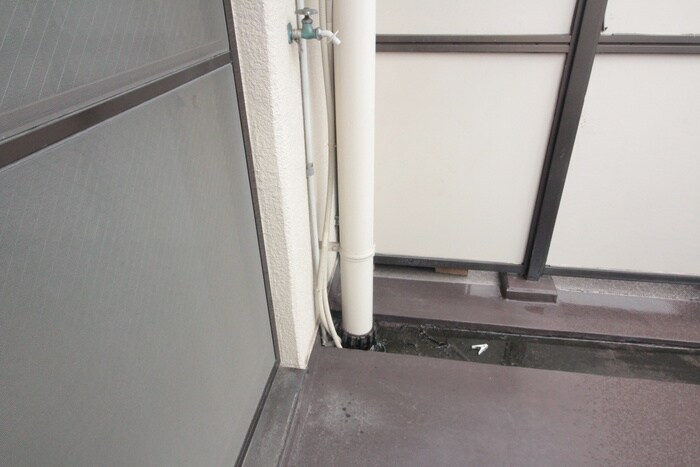 物件内観写真13　(洗濯機置場)