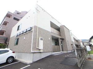 エストレビータ草津Ⅱ外観写真