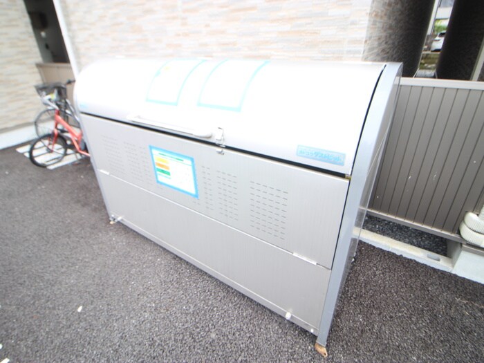 物件外観写真6　(建物設備)